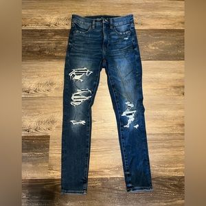 American Eagle patched dream jean